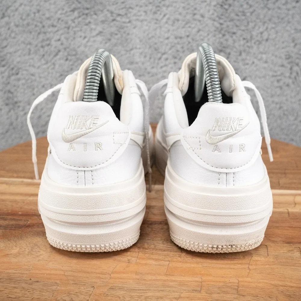 Nike Air Force 1 PLT.AF.ORM Triple White Size 6.5 US